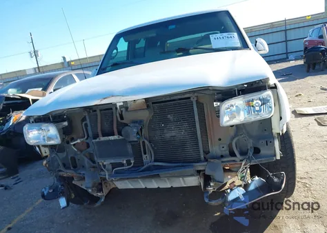 2000 Cadillac Escalade Standard z USA, uszkodzony, nr VIN 1GYEK13R5YR129725